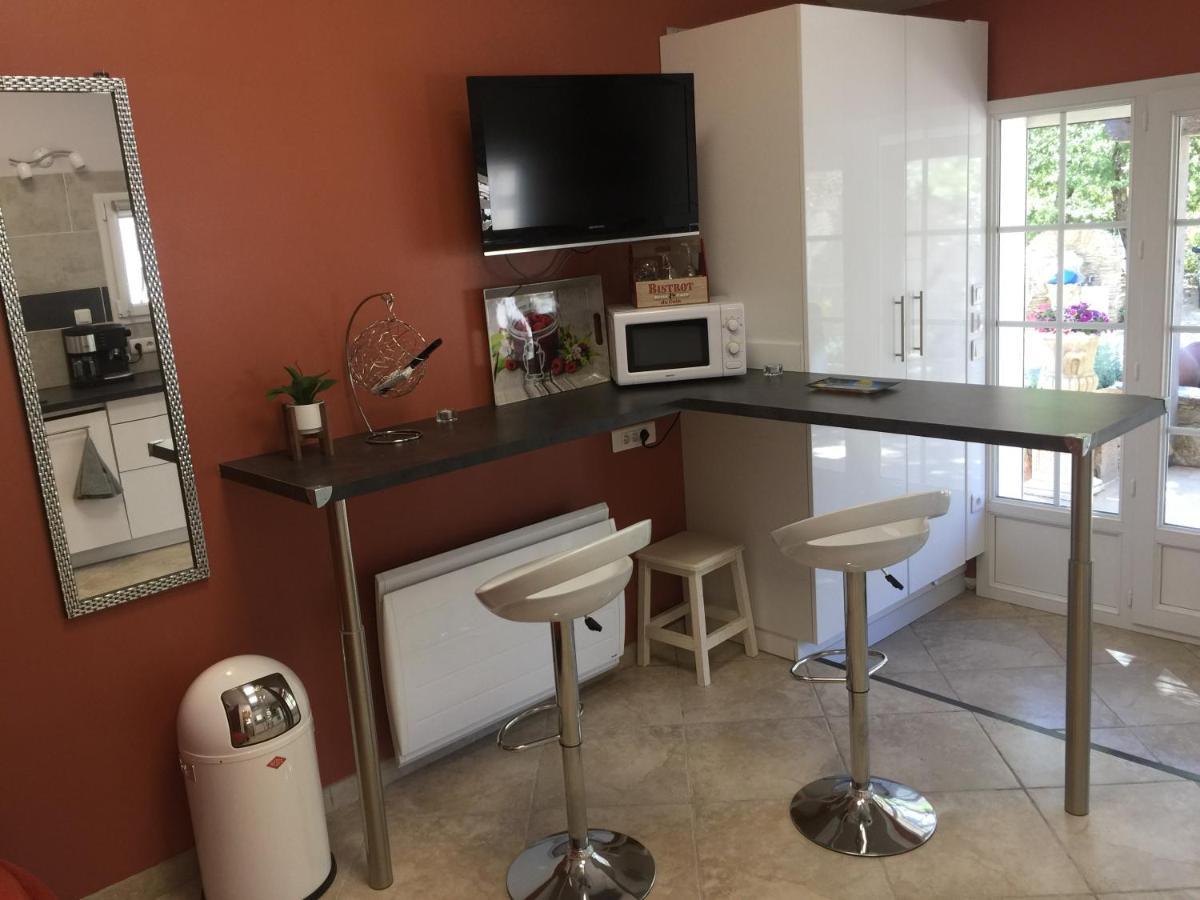 Dependance Individuelle Apartment Nans les Pins Bagian luar foto